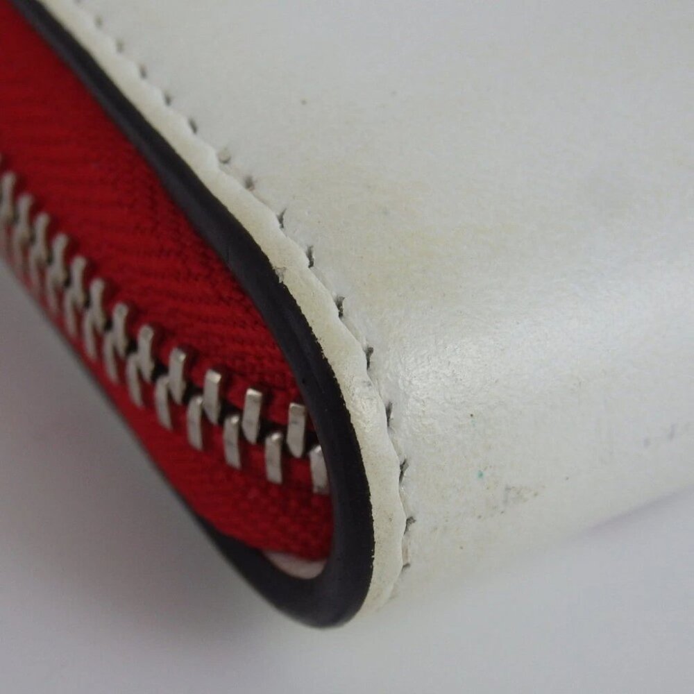 Authentic Christian Louboutin PANETTONE PARIS LOVE Zip Around purse PVC [Used] - Picture 12 of 16